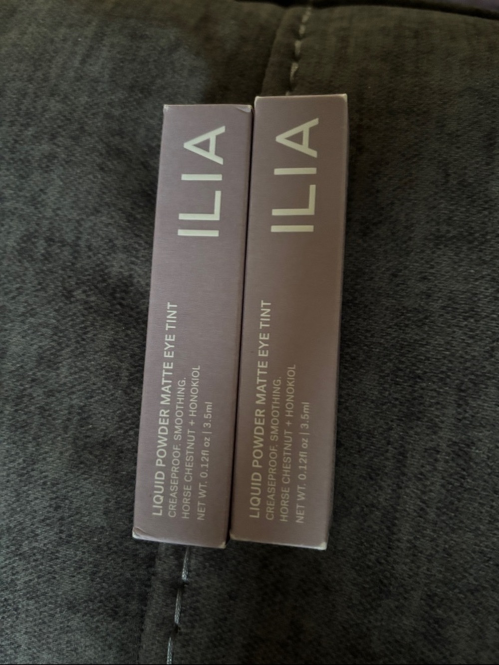 NIB 2 ILIA Aster liquid shadow